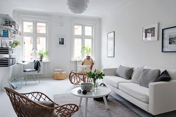 Những chiếc ghế sofa lớn với gam màu trung tính rất được đề cao trong phong cách Bắc Âu